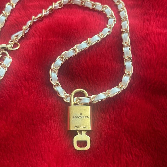 Authentic LV lock & key w/ unbranded gold & white chain - Picture 2 of 2